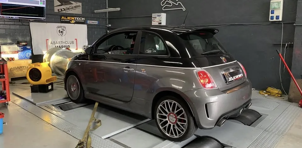 Abarth 500 1.4 T-Jet en el banco de potencia DynoMot 4x4 de Jelicanin Motorsport