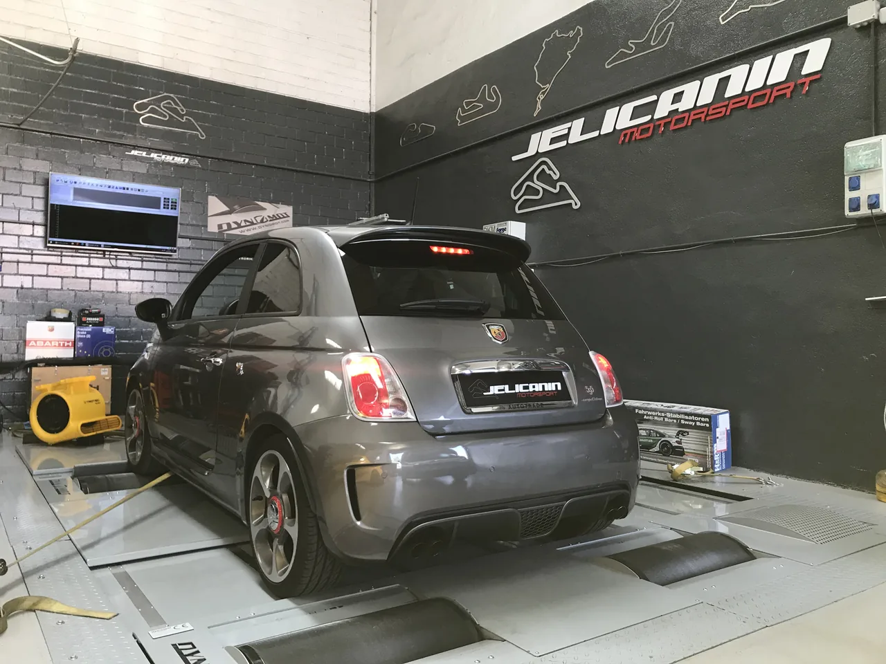 Abarth 595 1.4 T-Jet Turismo en el banco de potencia DynoMot 4x4 de Jelicanin Motorsport