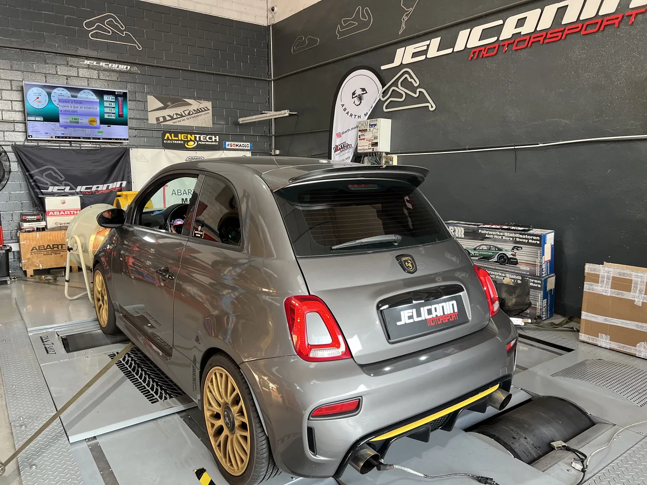 Abarth 595 1.4 T-Jet en el banco de potencia DynoMot 4x4 de Jelicanin Motorsport