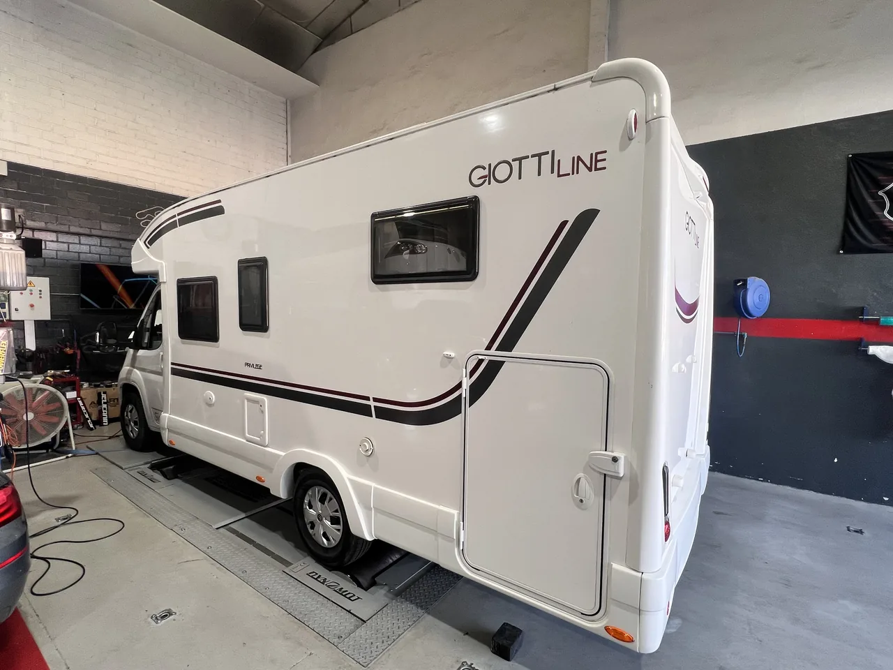 Citroën Jumper 2.2 BlueHDi 140 en el banco de potencia DynoMot 4x4 de Jelicanin Motorsport