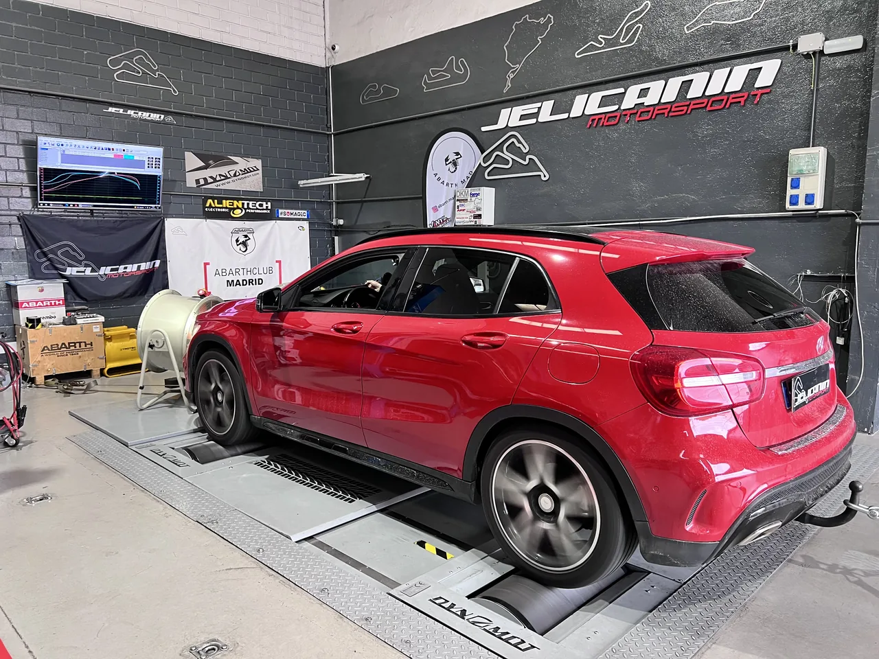 Mercedes GLA GLA 220 CDI/d en el banco de potencia DynoMot 4x4 de Jelicanin Motorsport
