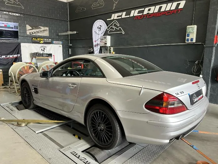Mercedes SL SL 55 AMG en el banco de potencia DynoMot 4x4 de Jelicanin Motorsport