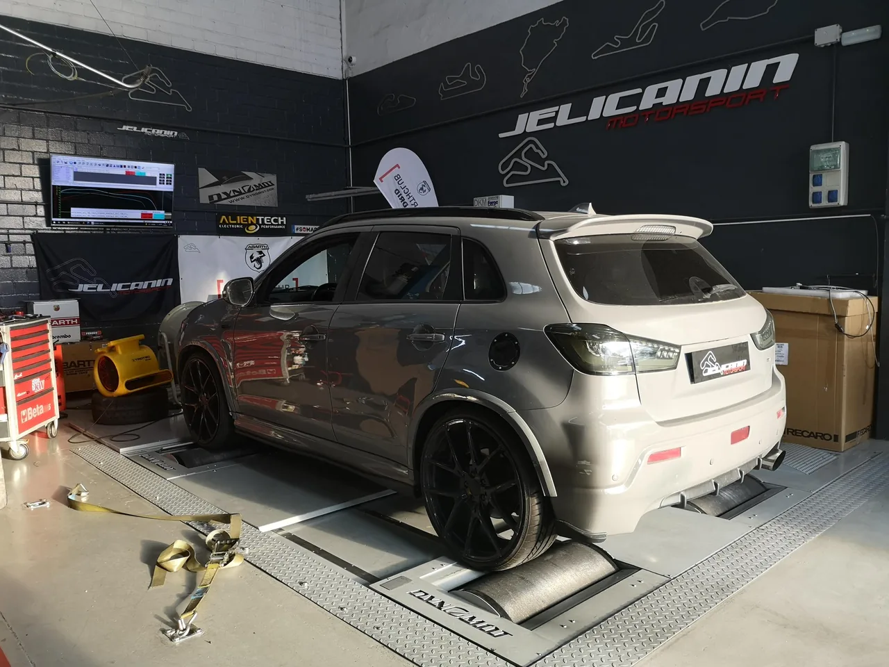 Mitsubishi ASX 1.8 DI-D 150 en el banco de potencia DynoMot 4x4 de Jelicanin Motorsport