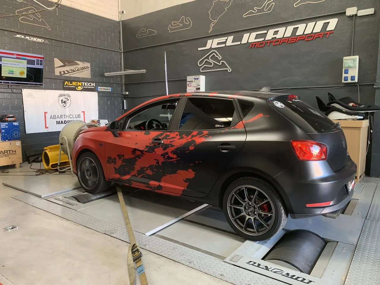 SEAT Ibiza 1.6 TDI 90 en el banco de potencia DynoMot 4x4 de Jelicanin Motorsport