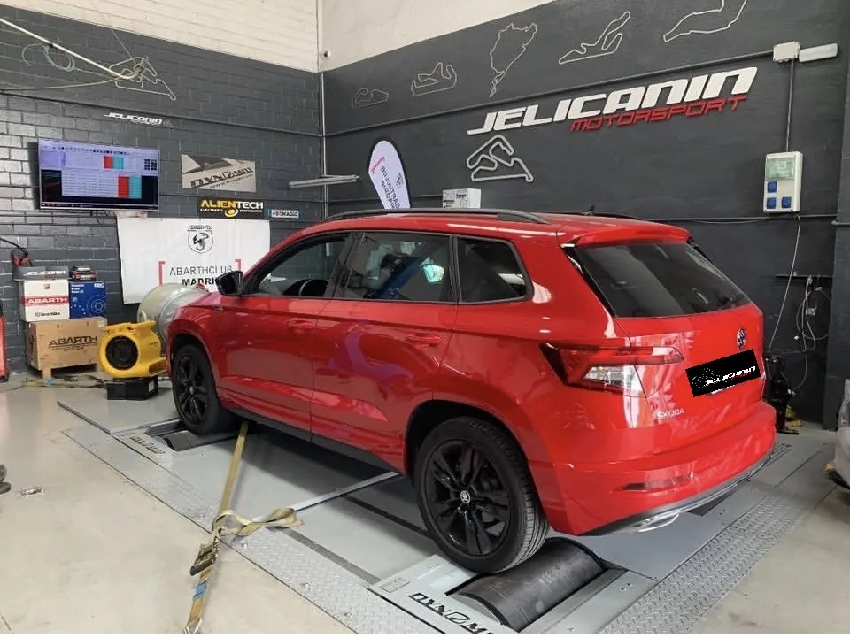 Skoda Karoq 1.5 TSI 150 en el banco de potencia DynoMot 4x4 de Jelicanin Motorsport