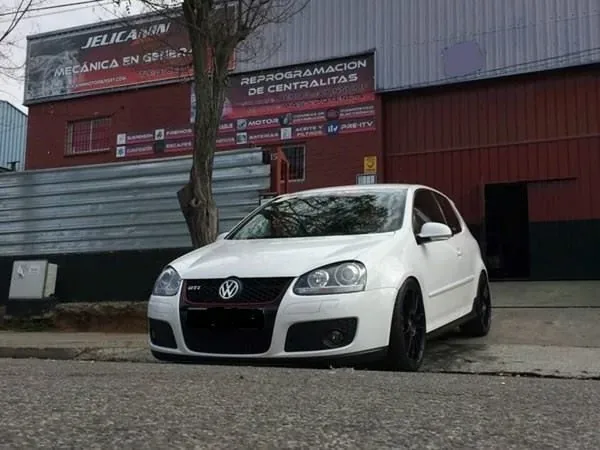 Golf GTI en el taller