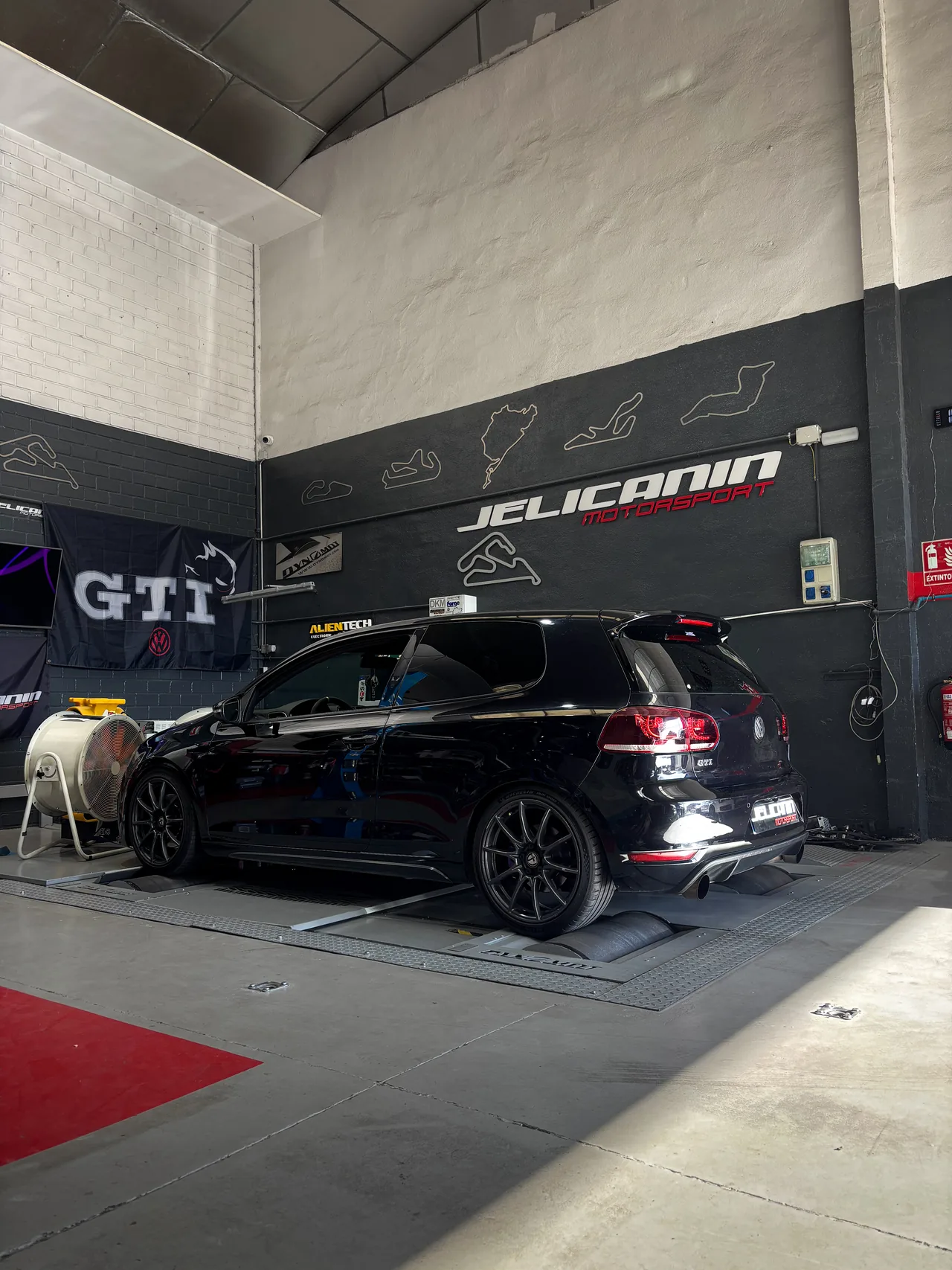 Log Golg MK6 GTI en banco de potencia 4x4